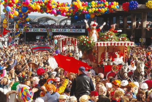 Il Carnevale a Colonia, in Germania. Il Carnevale a Colonia, in Germania.