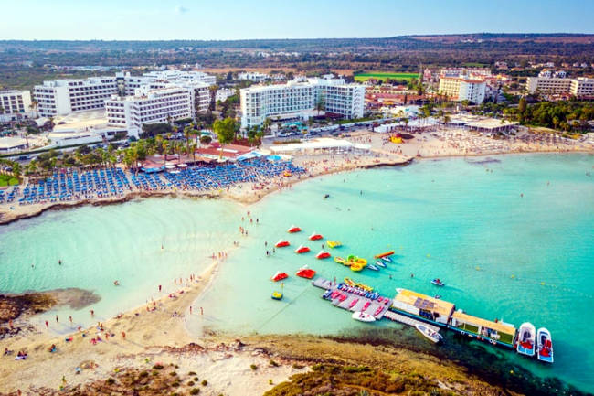 La spiaggia di Nissi ad Ayia Napa.