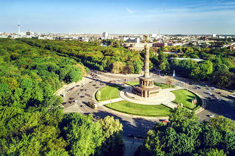 Il grande parco di Tiergarten a Berlino.