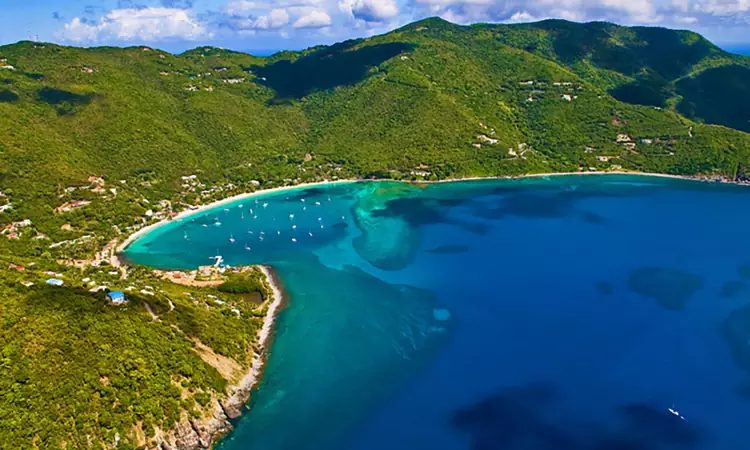 La fantastica Cane Garden Bay dell'isola di Tortola.