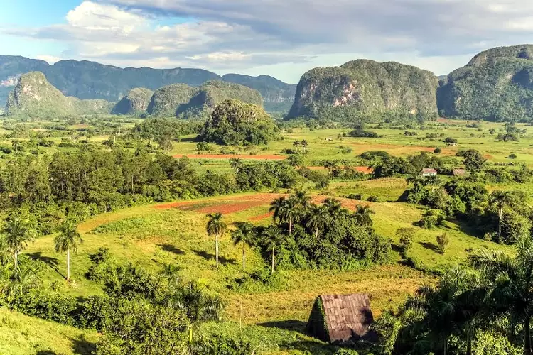 La straordinaria bellezza naturale della Valle di Viñales a Cuba.