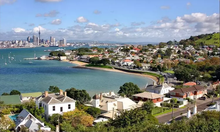 Il tranquillo sobborgo di Devonport sul lato opposto di Auckland.