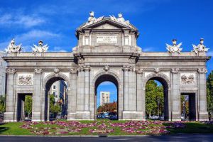 Puerta de Alcala, luogo simbolo di Madrid.