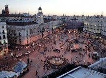 Una delle piazze principali di Madrid, Puerta del Sol.
