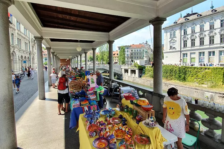 Il mercato centrale di Lubiana.