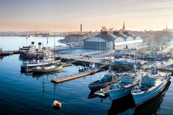 Il museo marittimo nel porto di Tallinn.