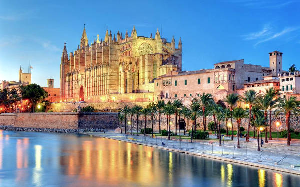 La splendida Palma di Maiorca, sull'isola spagnola di Maiorca.