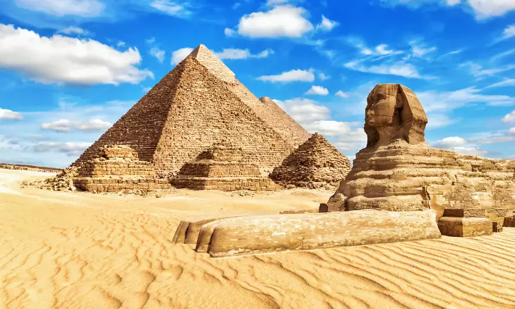 Le Piramidi di Giza e la Sfinge in Egitto.