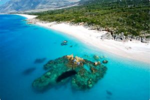 La bellissima riviera albanese un mare fantastico.