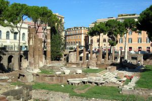 Il Tempio B dell'Area Sacra di Largo di Torre Argentina a Roma.