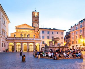 Roma, Piazza di Santa Maria in Trastevere.