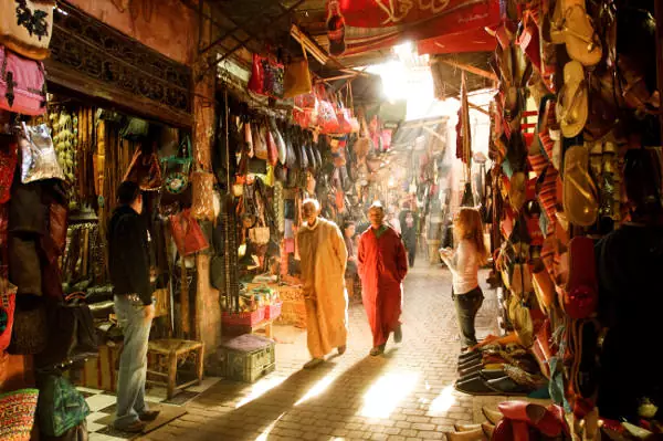 Souk di Rabat in Marocco per comprare prodotti locali.