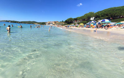 La spiaggia delle Bombarde vicino Alghero.