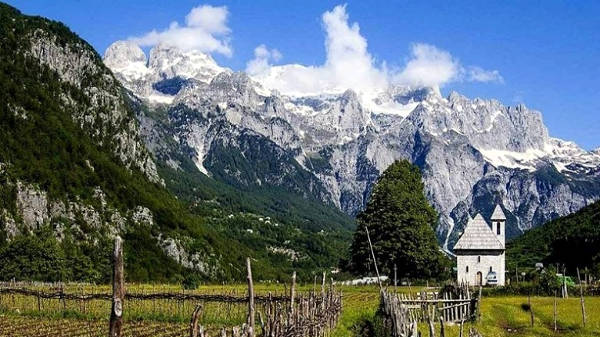 Il parco nazionale di Thethi e le Alpi albanesi.