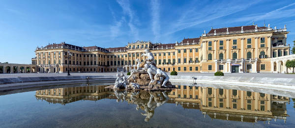 Il palazzo di Schoenbrunn a Vienna.